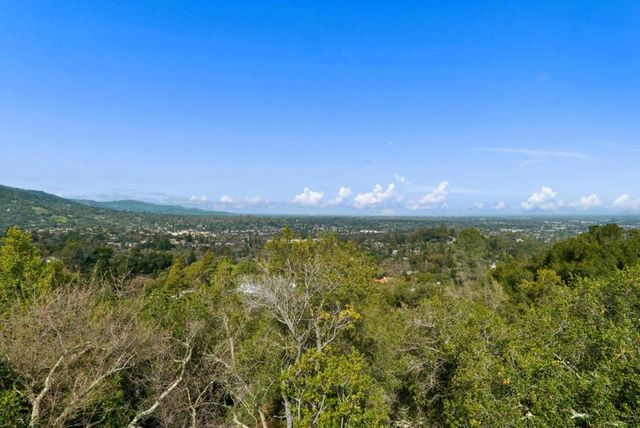 17808 Tourney Road, Los Gatos, CA 95030