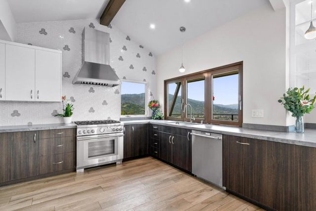 17808 Tourney Road, Los Gatos, CA 95030