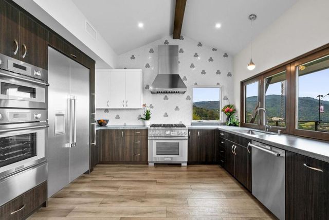 17808 Tourney Road, Los Gatos, CA 95030