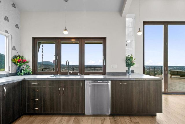 17808 Tourney Road, Los Gatos, CA 95030