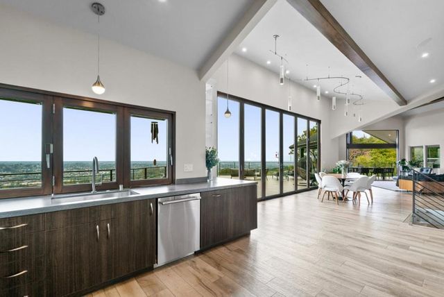 17808 Tourney Road, Los Gatos, CA 95030