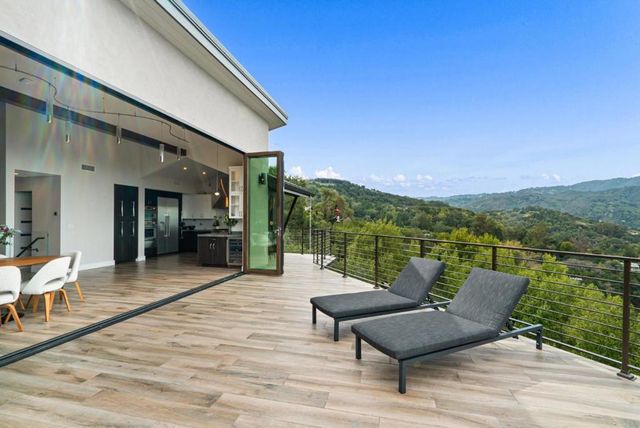 17808 Tourney Road, Los Gatos, CA 95030