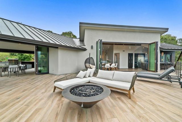 17808 Tourney Road, Los Gatos, CA 95030