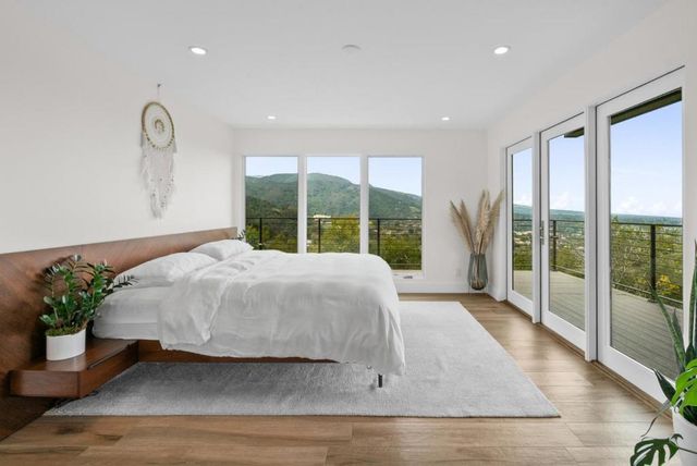 17808 Tourney Road, Los Gatos, CA 95030