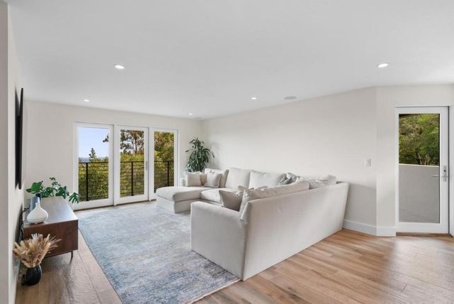17808 Tourney Road, Los Gatos, CA 95030