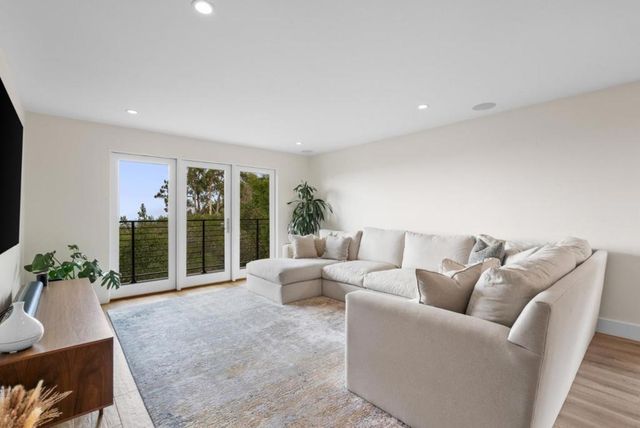 17808 Tourney Road, Los Gatos, CA 95030