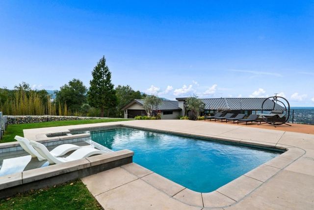 17808 Tourney Road, Los Gatos, CA 95030