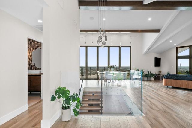 17808 Tourney Road, Los Gatos, CA 95030