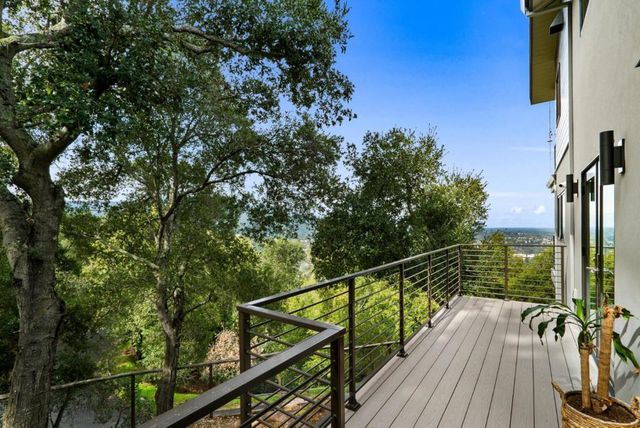 17808 Tourney Road, Los Gatos, CA 95030