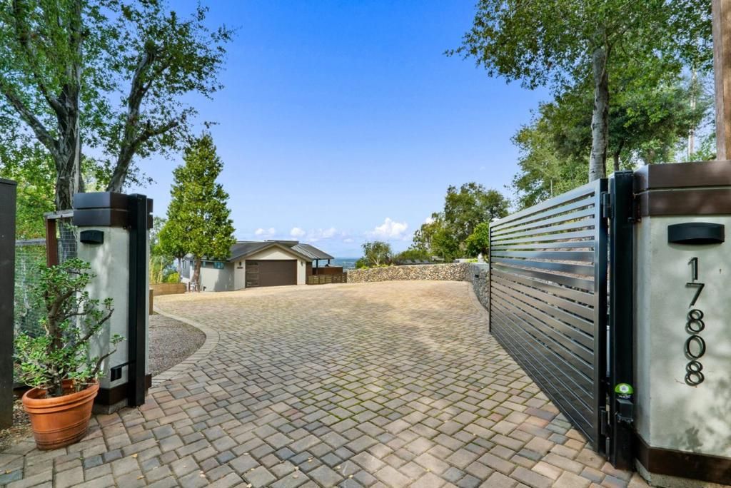 17808 Tourney Road, Los Gatos, CA 95030
