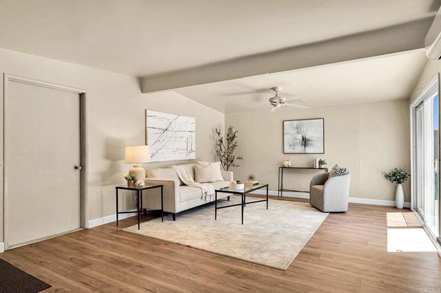 4560 Derrick Drive, San Diego, CA 92117