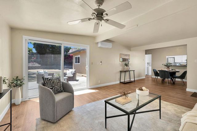 4560 Derrick Drive, San Diego, CA 92117