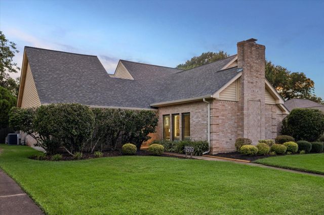 1919 Quarterpath Drive, Richmond, TX 77406