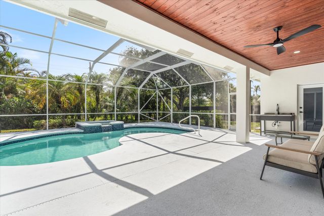 19029 SE Kokomo Lane, Jupiter, FL 33458