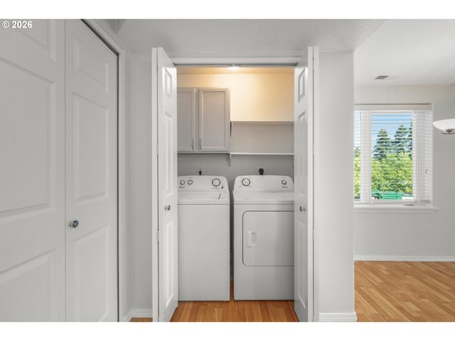 15510 Ne KNOTT St 20, Portland, OR 97230