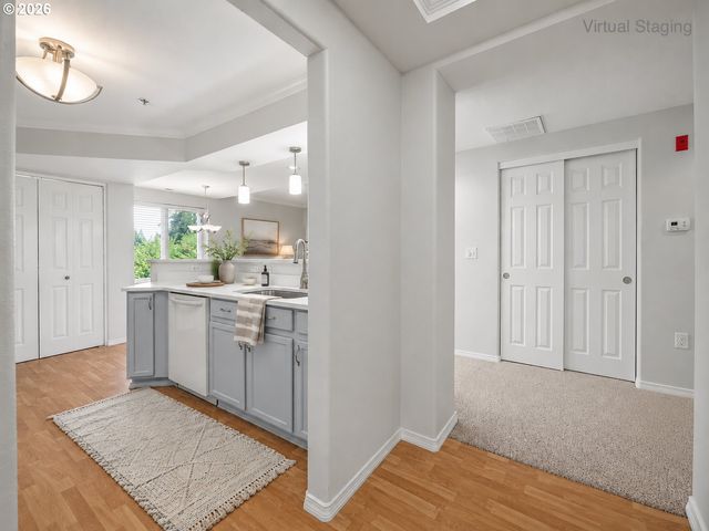 15510 Ne KNOTT St 20, Portland, OR 97230