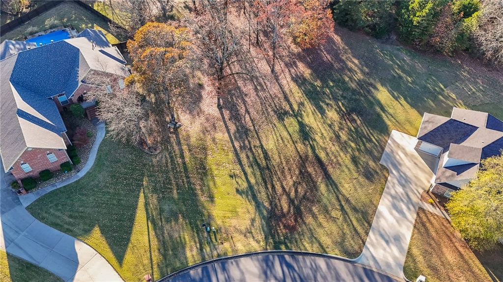 225 Hillview Cove, Russellville, AR 72802