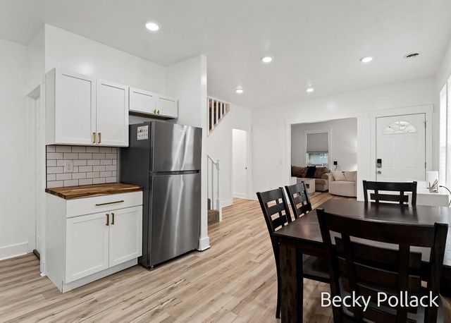 354 W 21st Street, Holland City, MI 49423