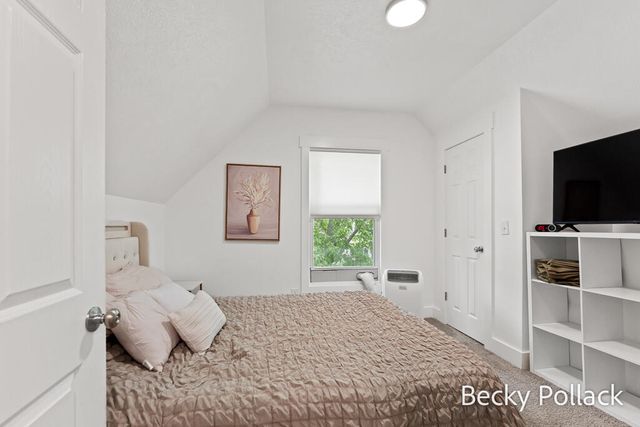 354 W 21st Street, Holland City, MI 49423