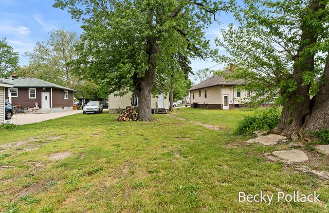 354 W 21st Street, Holland City, MI 49423