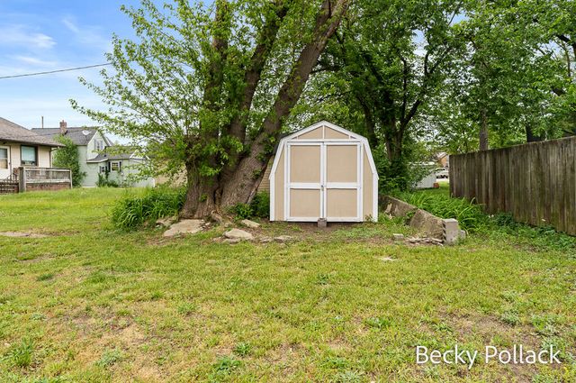 354 W 21st Street, Holland City, MI 49423
