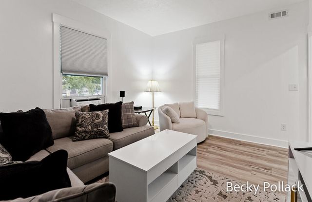 354 W 21st Street, Holland City, MI 49423