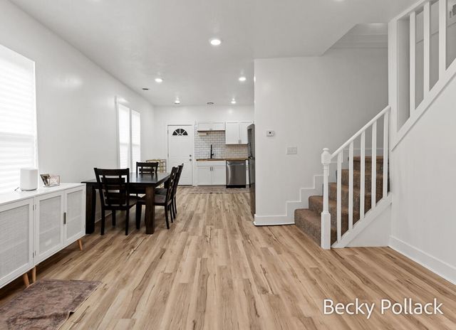354 W 21st Street, Holland City, MI 49423