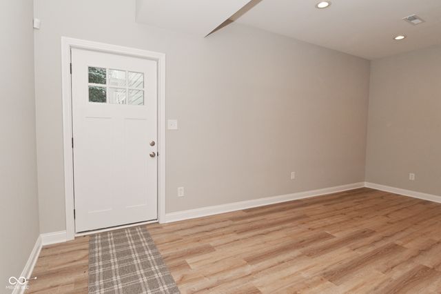 857 N Oakland Avenue, Indianapolis, IN 46201
