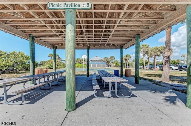 3359 El Salvador RD, Port Charlotte, FL 33981