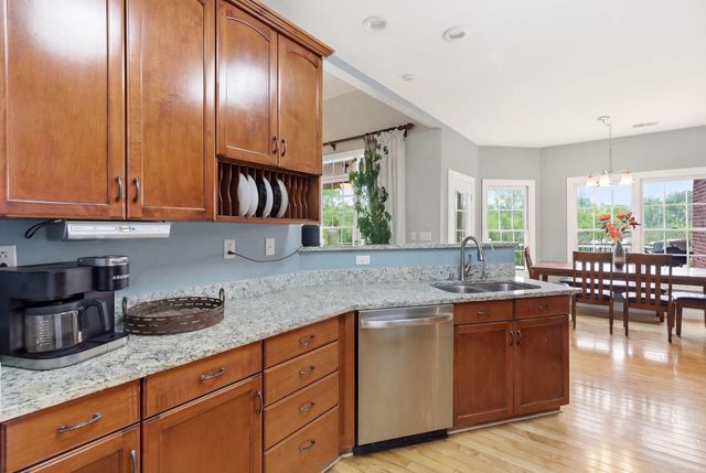 915 Country Oaks Drive, Richmond, KY 40475