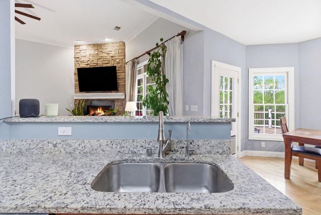 915 Country Oaks Drive, Richmond, KY 40475