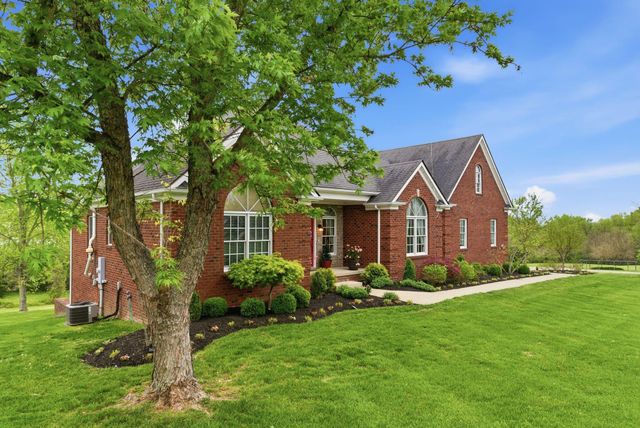 915 Country Oaks Drive, Richmond, KY 40475