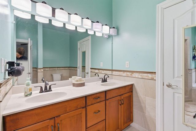 915 Country Oaks Drive, Richmond, KY 40475