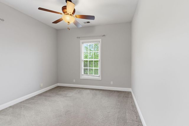 915 Country Oaks Drive, Richmond, KY 40475