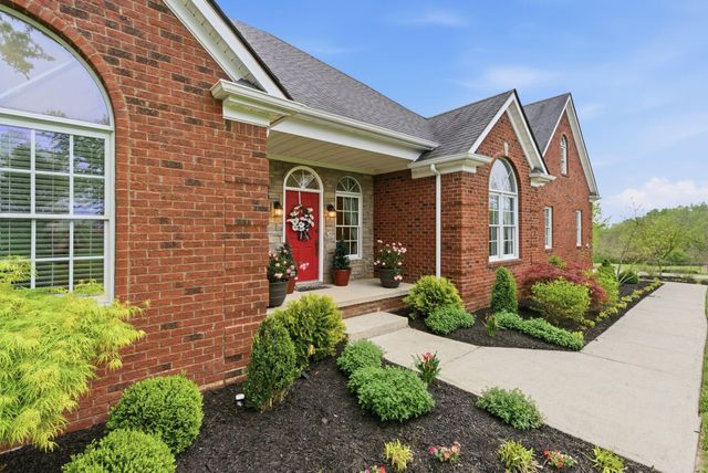 915 Country Oaks Drive, Richmond, KY 40475