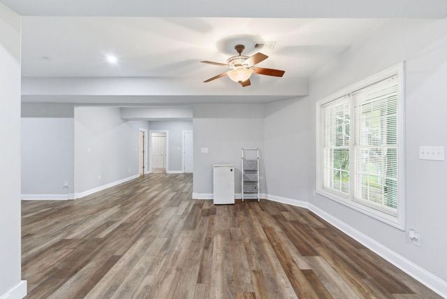 915 Country Oaks Drive, Richmond, KY 40475