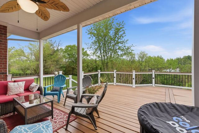 915 Country Oaks Drive, Richmond, KY 40475