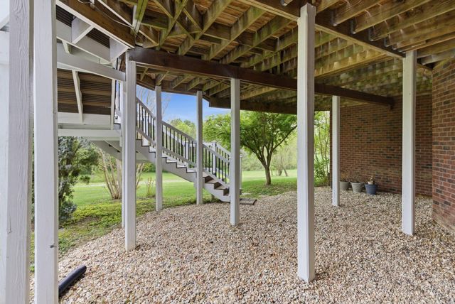 915 Country Oaks Drive, Richmond, KY 40475
