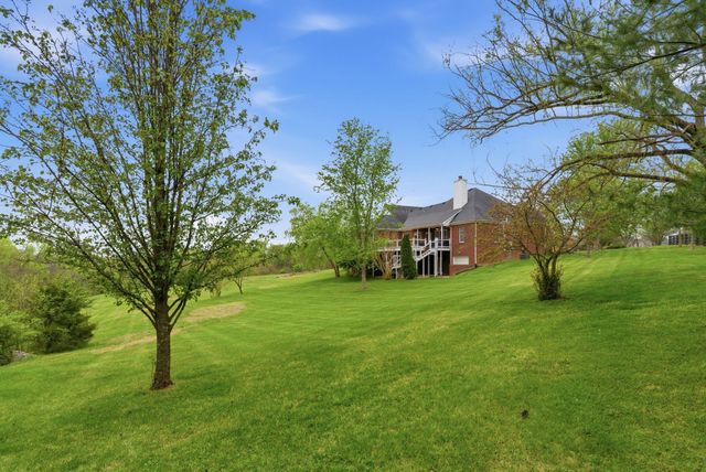 915 Country Oaks Drive, Richmond, KY 40475