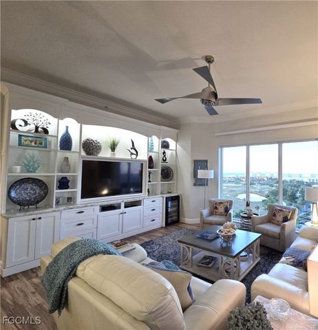 4198 Bay Beach LN 1H1, Fort Myers Beach, FL 33931