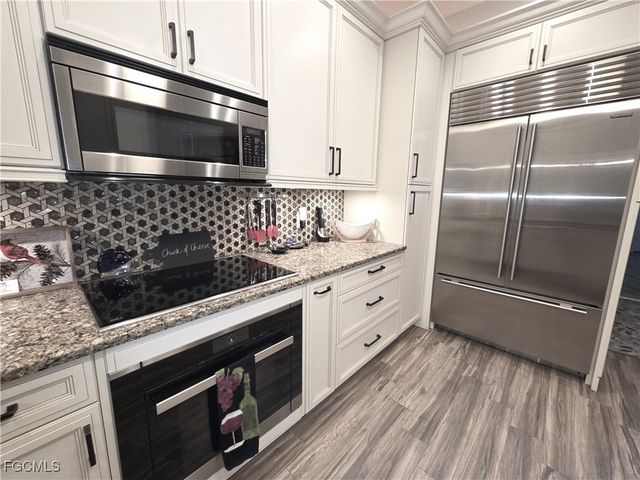 4198 Bay Beach LN 1H1, Fort Myers Beach, FL 33931