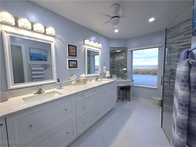 4198 Bay Beach LN 1H1, Fort Myers Beach, FL 33931