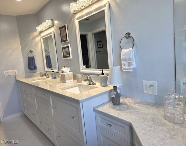 4198 Bay Beach LN 1H1, Fort Myers Beach, FL 33931