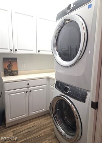 4198 Bay Beach LN 1H1, Fort Myers Beach, FL 33931