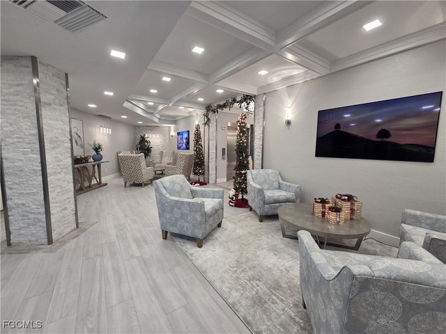 4198 Bay Beach LN 1H1, Fort Myers Beach, FL 33931