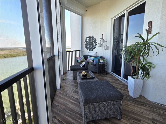 4198 Bay Beach LN 1H1, Fort Myers Beach, FL 33931