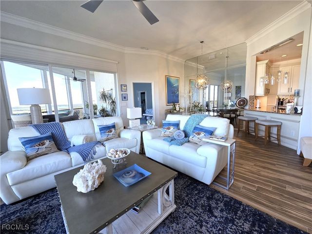 4198 Bay Beach LN 1H1, Fort Myers Beach, FL 33931