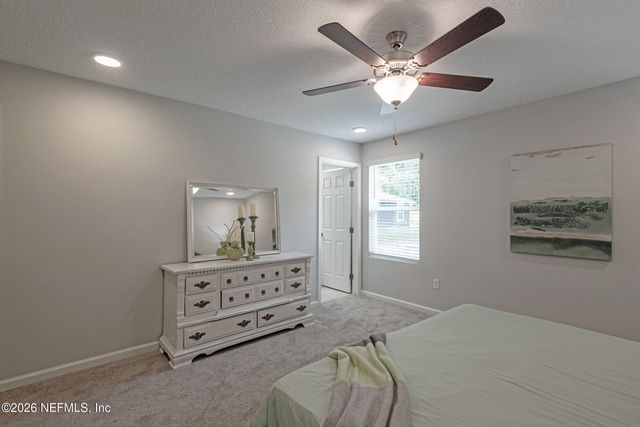 8635 CRYSTALLINE Lane, Jacksonville, FL 32221