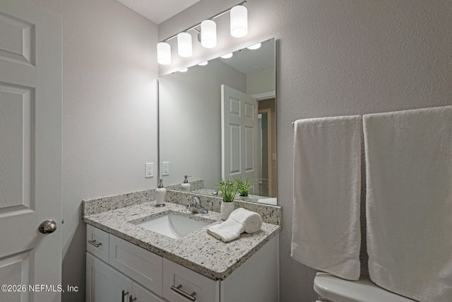 8635 CRYSTALLINE Lane, Jacksonville, FL 32221