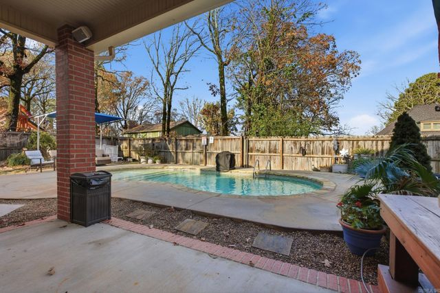 28 Hayfield Road, Little Rock, AR 72207